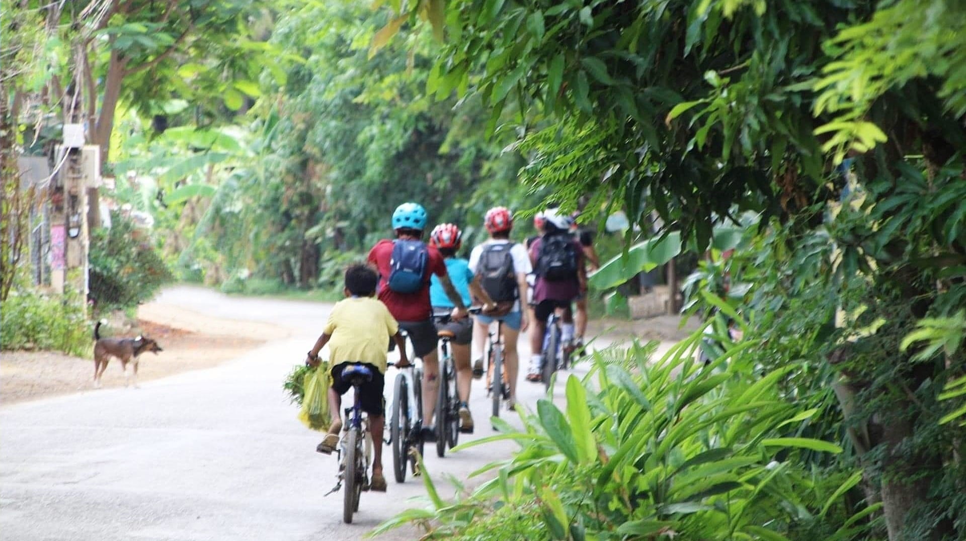 Phnom Penh Cycling To Sihanouk Ville Beach 4 Days